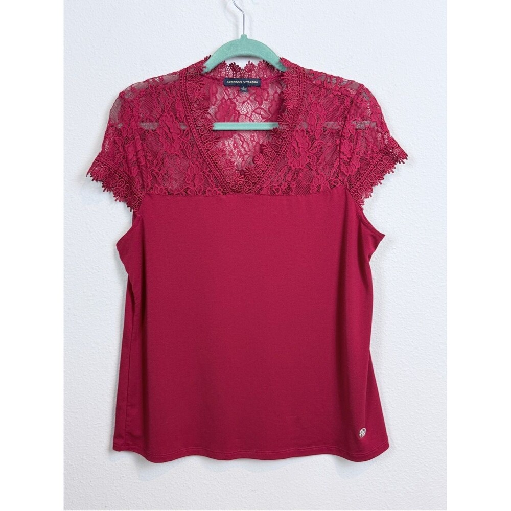 Adrienne Vittadini Red Lace Trim V-Neck Short Sleeve Top L
